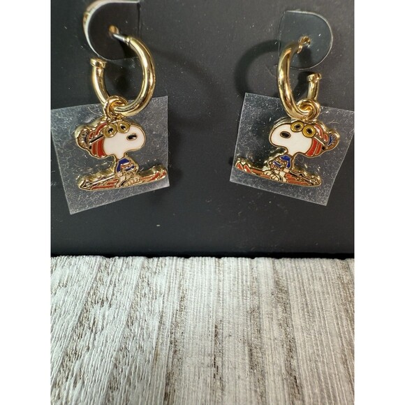 NWT Coach X Peanuts Snoopy Ski Huggie Earrings - Picture 5 of 8